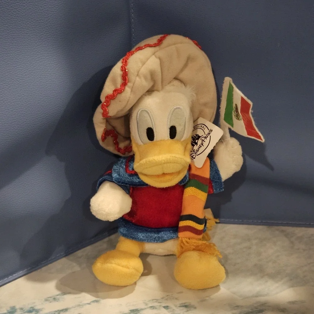 Disney‎ Donald Duck Plush Lot Big Feet Donald Plus Epcot Mexico Pavilion Donald